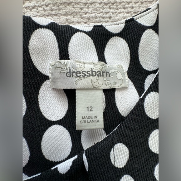 Dressbarn woman’s Dotted Cap-Sleeve Belted Sheath Dress with scoop neck size 12 - Picture 10 of 12